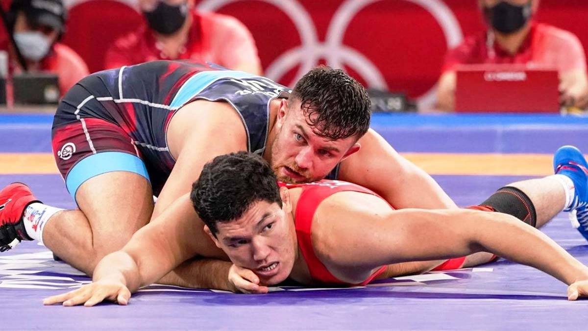 Süleyman Karadeniz yarı finalde