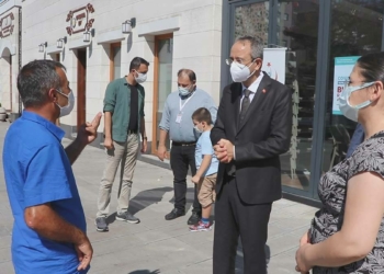 Sultanbeyli'de Mobil sağlık ekiplerinden aşılama