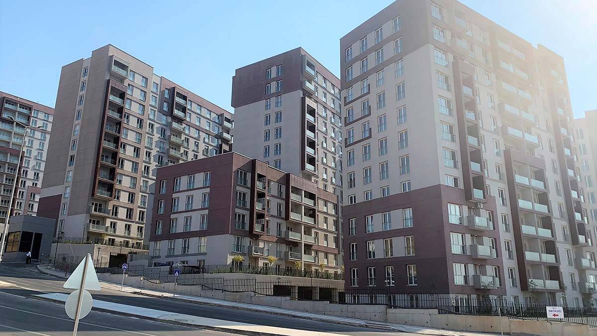 TOKİ İzmir'de 285 konutu açık artırma ile satışa sundu