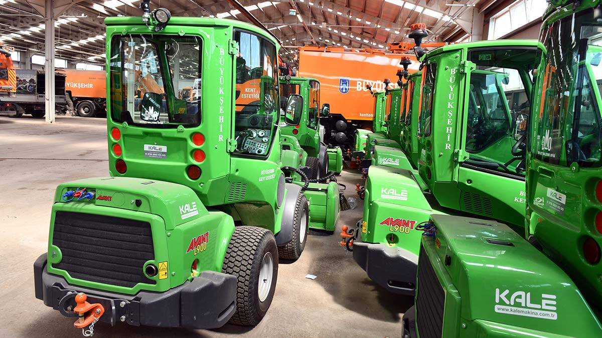 Büyükşehir temizlik filosunu güçlendirdi