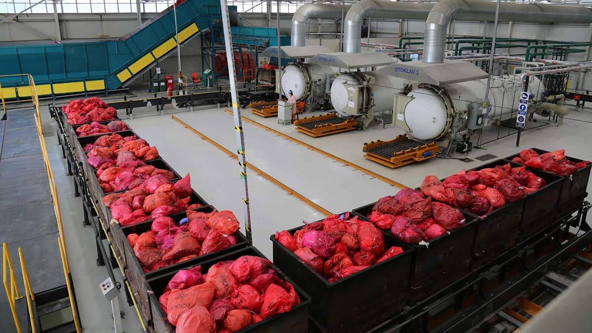 Tıbbi atık miktarı 130 tona kadar çıktı