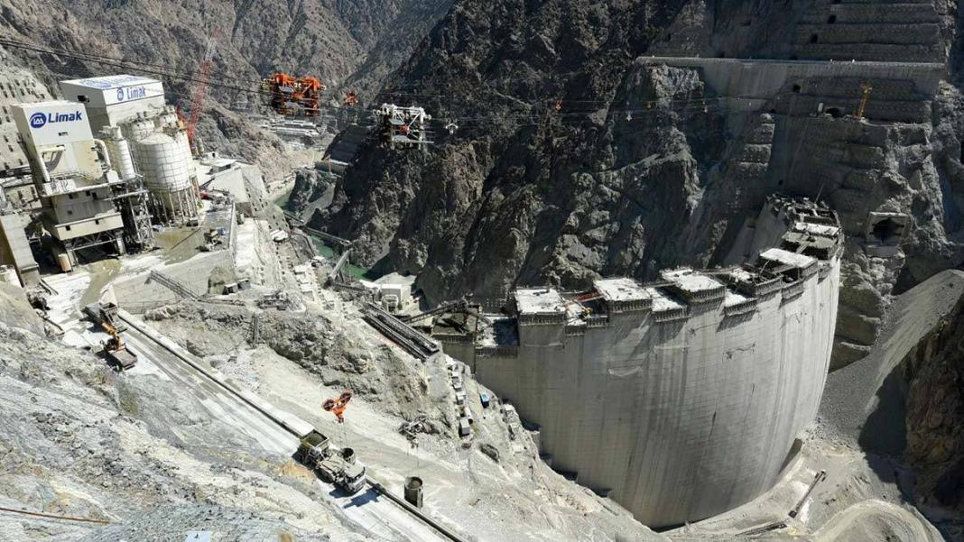 Türkiye'nin en yüksek barajı Yusufeli tamamlandı