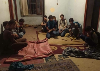 Van'da evde 43 kaçak göçmen yakalandı