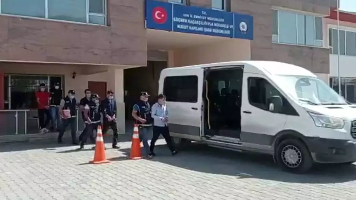Van'da kaçak göçmen operasyonu: 1 tutuklama