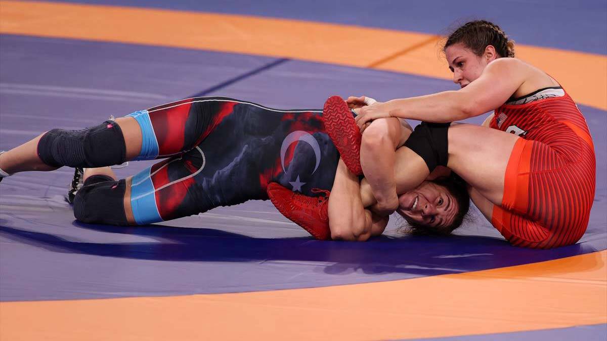 Yasemin Adar Maria Gray'e yenildi