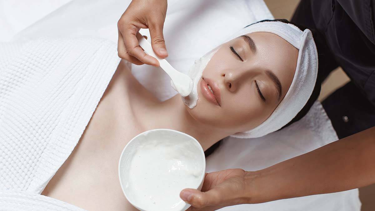 Yazın kuruyan ciltlere uzmanından bakım önerileri