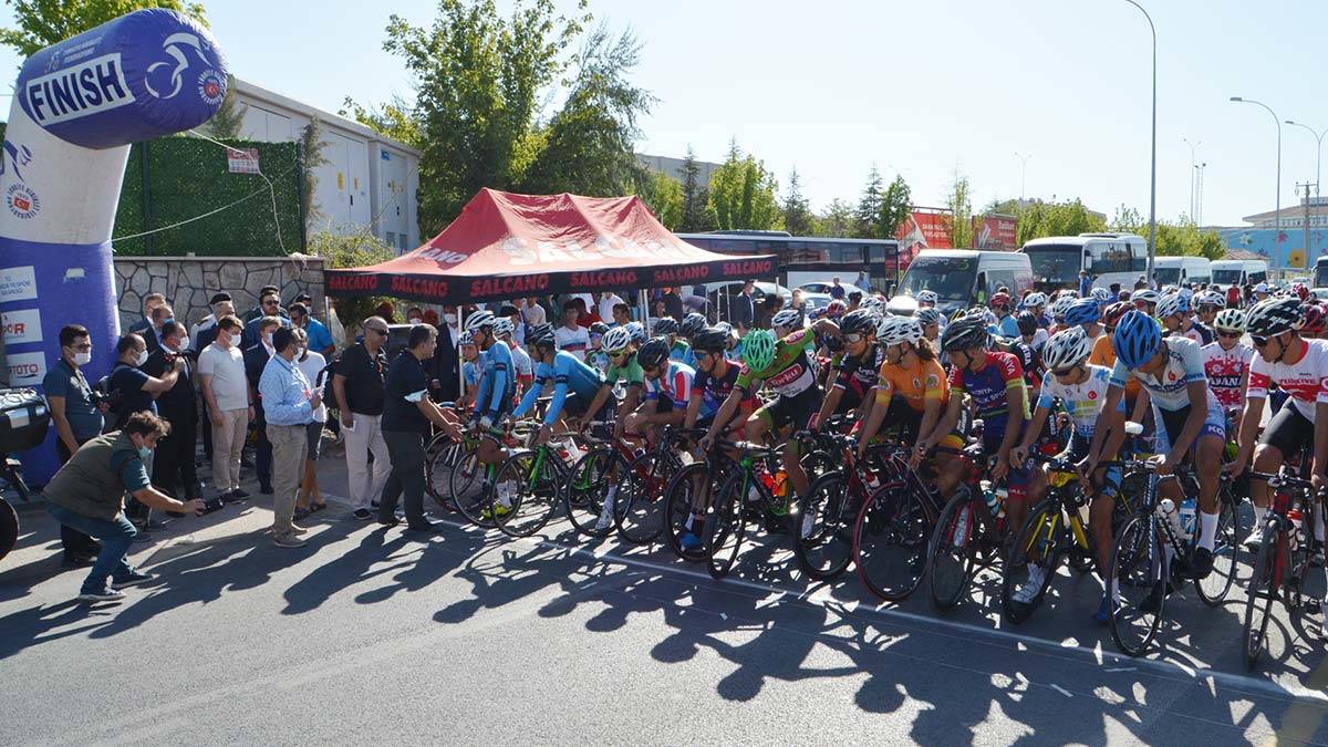 Yunus Emre Türkiye Bisiklet şampiyonası başladı