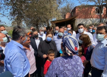 Bakan Yanık Adana ve Osmaniye'deki yangın bölgelerinde