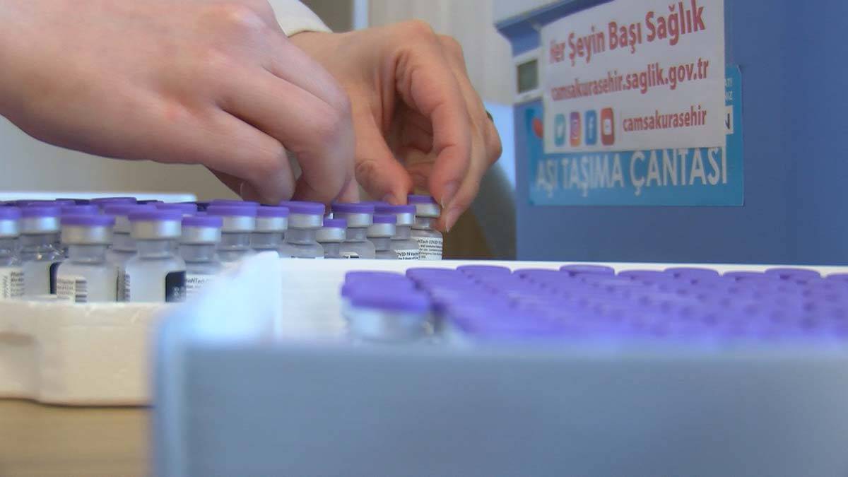 İki doz Sinovac aşılı yoğun bakım hastaları artıyor