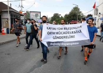 Rektör Naci İnci protesto edildi