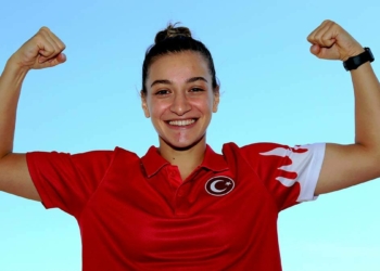Buse Naz Çakıroğlu olimpiyat madalyasını garantiledi