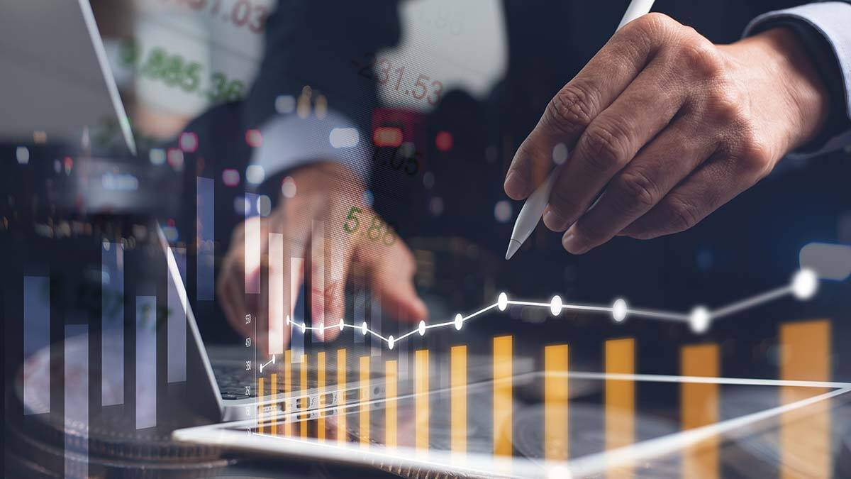 Atalarımız 1 e aldığını en fazla 2 ye satarken yüzde yüz kardan fazlasını haram sayarken şimdi 1 aldığını tutturabildiğine satan ve bunu marifet sayan bir millet olduk.