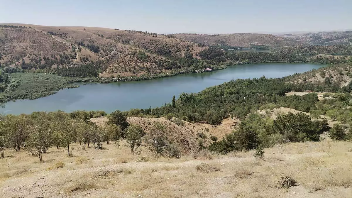 Eymir gölü de kirlendi