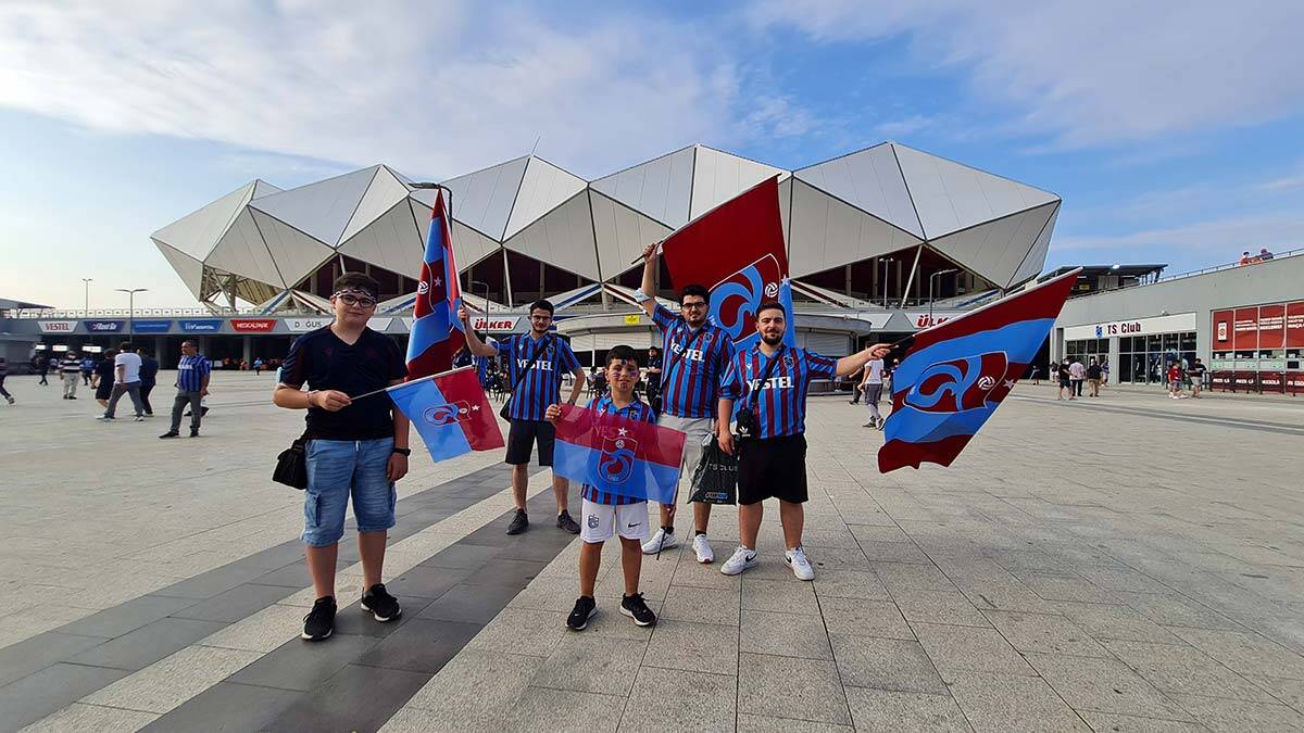 Futbol tutkunları aşılama oranını artırdı