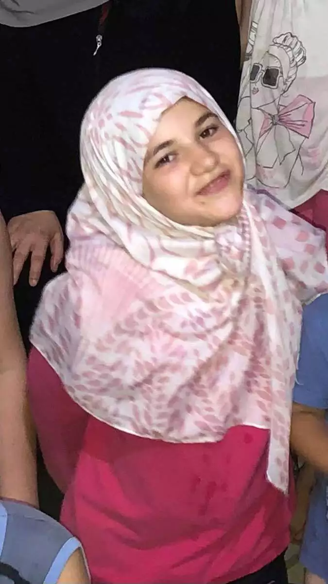 Hadımköy'de evden piknik yapmak için çıkan  eslem tuana yüksel (15), efsa yüksel (13) ve nazar memiş (11) 2'si kardeş 3 kız çocuğu kayıplara karıştı.