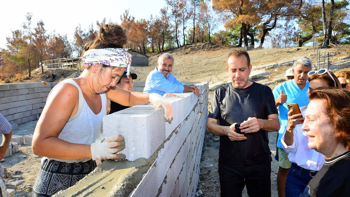 Haluk Levent Manavgatlılara beyaz eşya sözü verdi