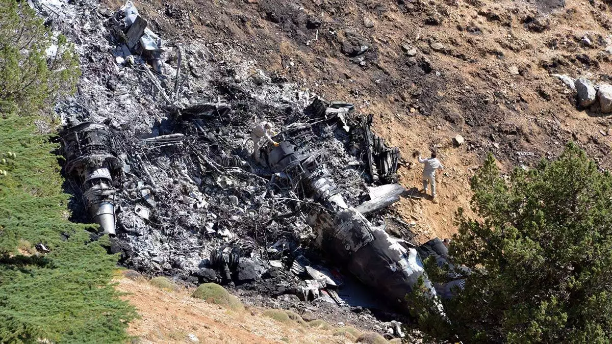 Yangın söndürme uçağının enkazı gömüldü