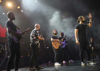 Kuruçeşme'de Koray Avcı sahne aldı