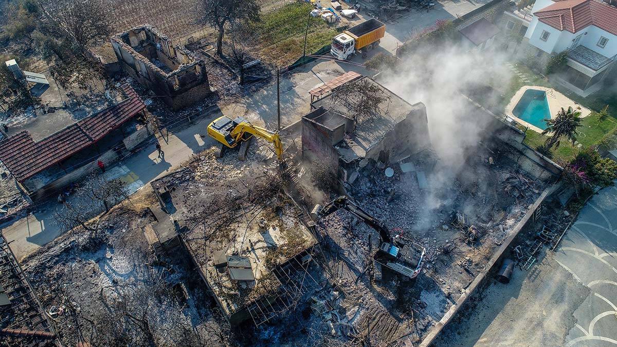 Manavgat'taki büyük yangın 5'inci gününde