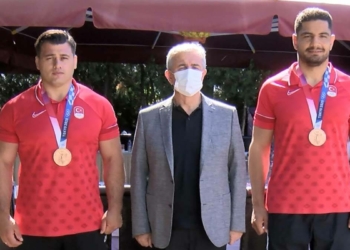 Mansur Yavaş olimpiyat sporcularıyla bir araya geldi