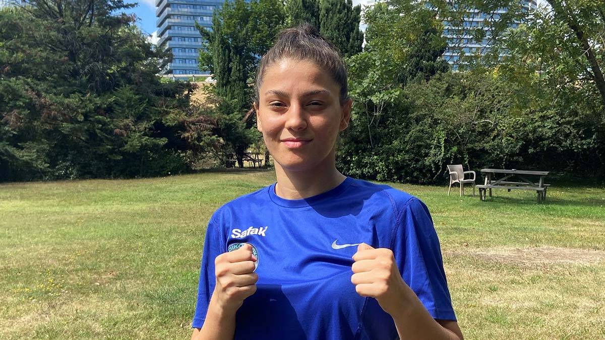 Namağlup boksör Seren Ay Çetin'in hedefi büyük