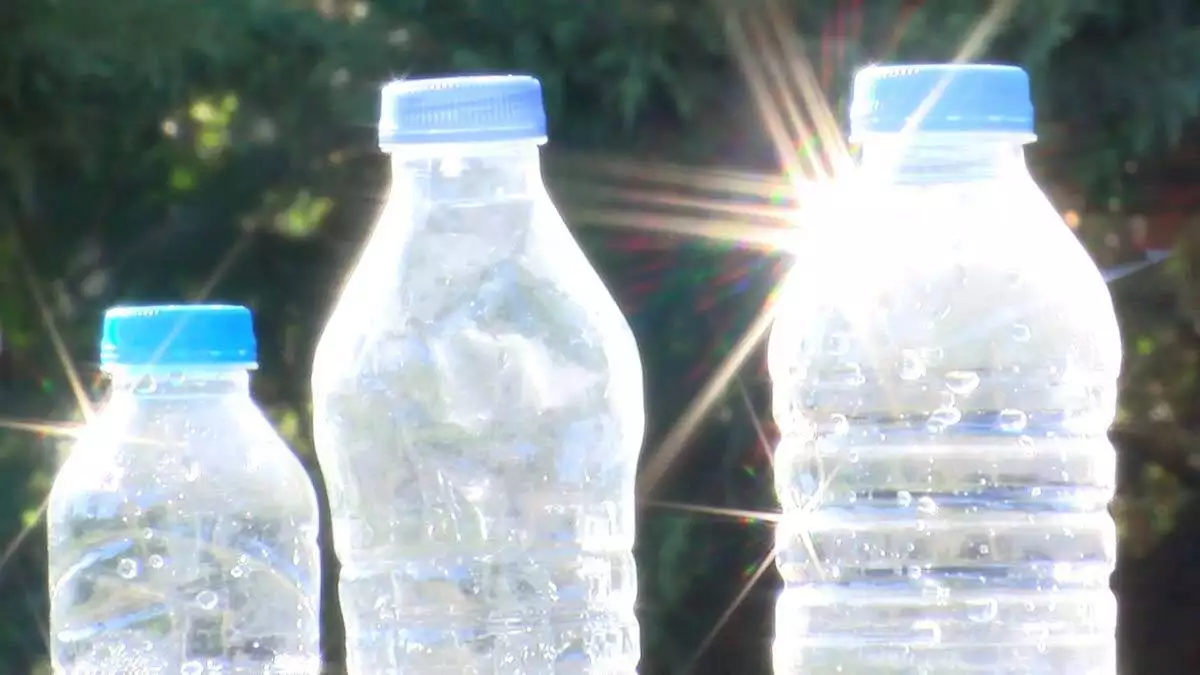 Plastik şişelerdeki tehlikeye dikkat