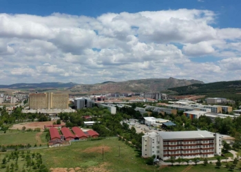 Öğrencilere yüz yüze eğitim öncesi aşı tavsiyesi