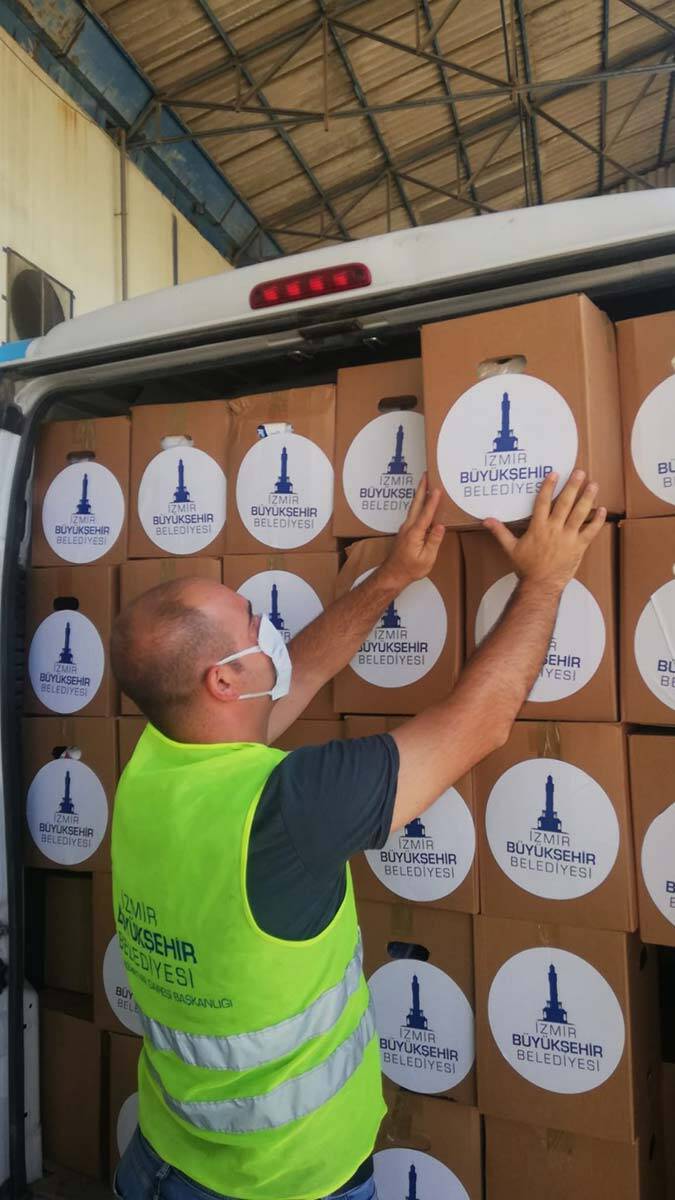 Afetin vurduğu Kastamonu'ya İzmir’den destek 