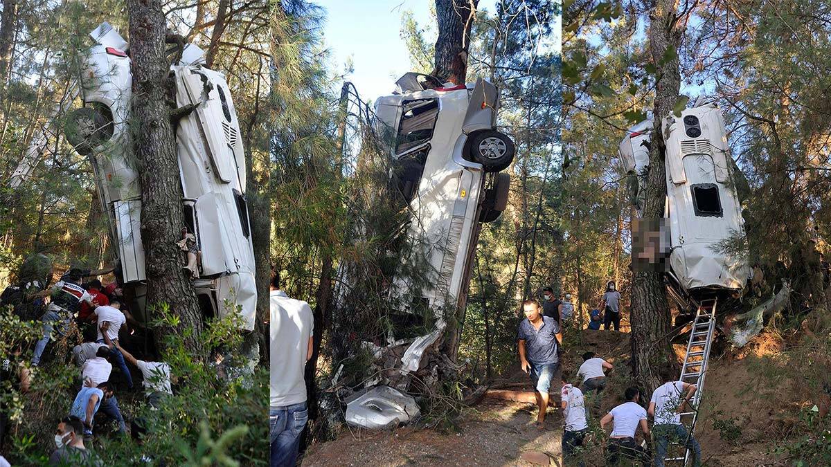 Feci kazada minibüs toprak alana inip savrulmuş