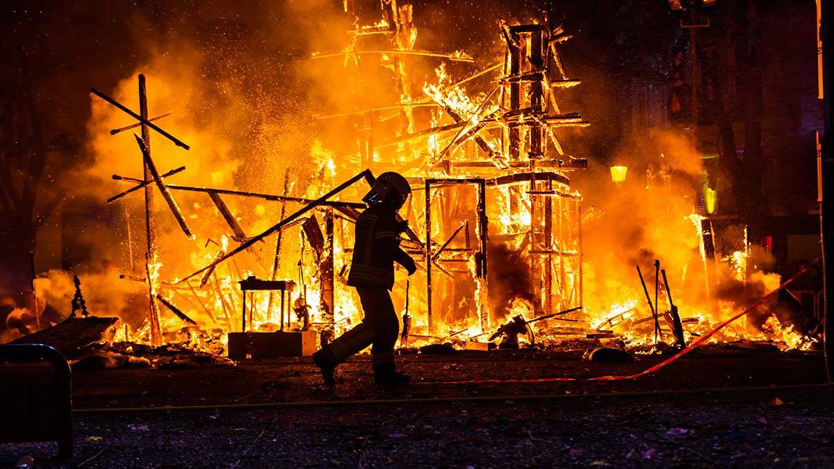 Felaketler zinciri; Suçluyuz