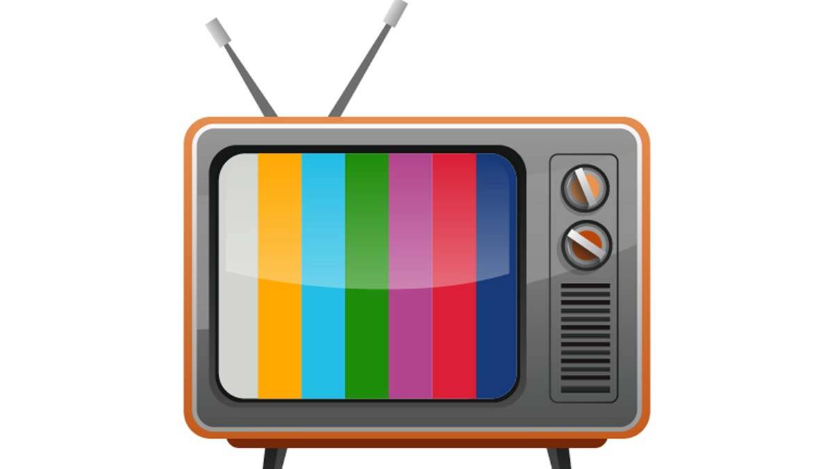 TV hayatımıza gireli her şey köreldi...