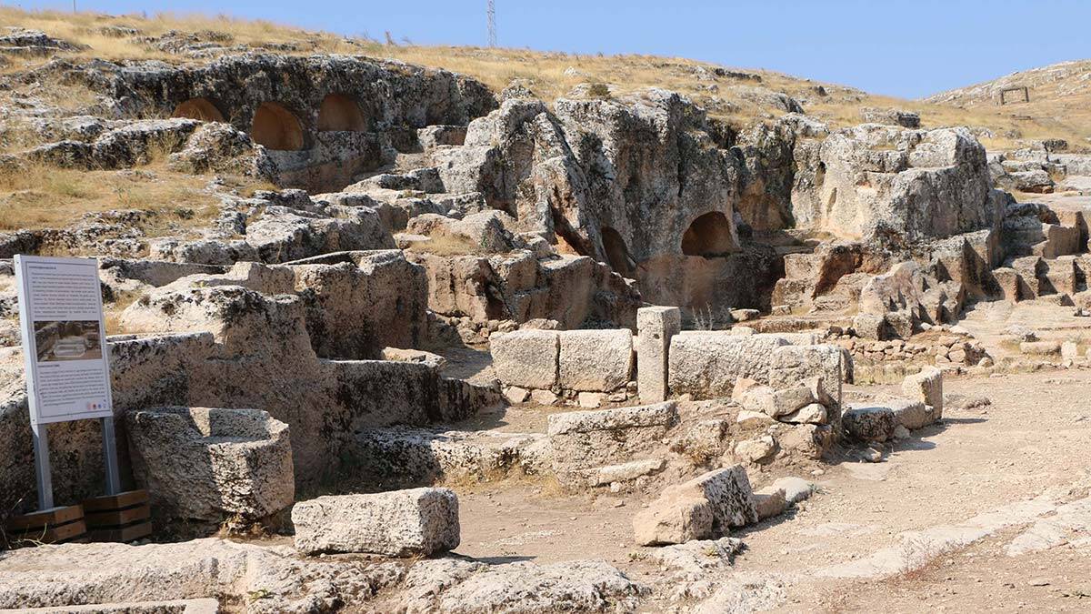 Perre Antik Kenti kültür mirası barındırıyor
