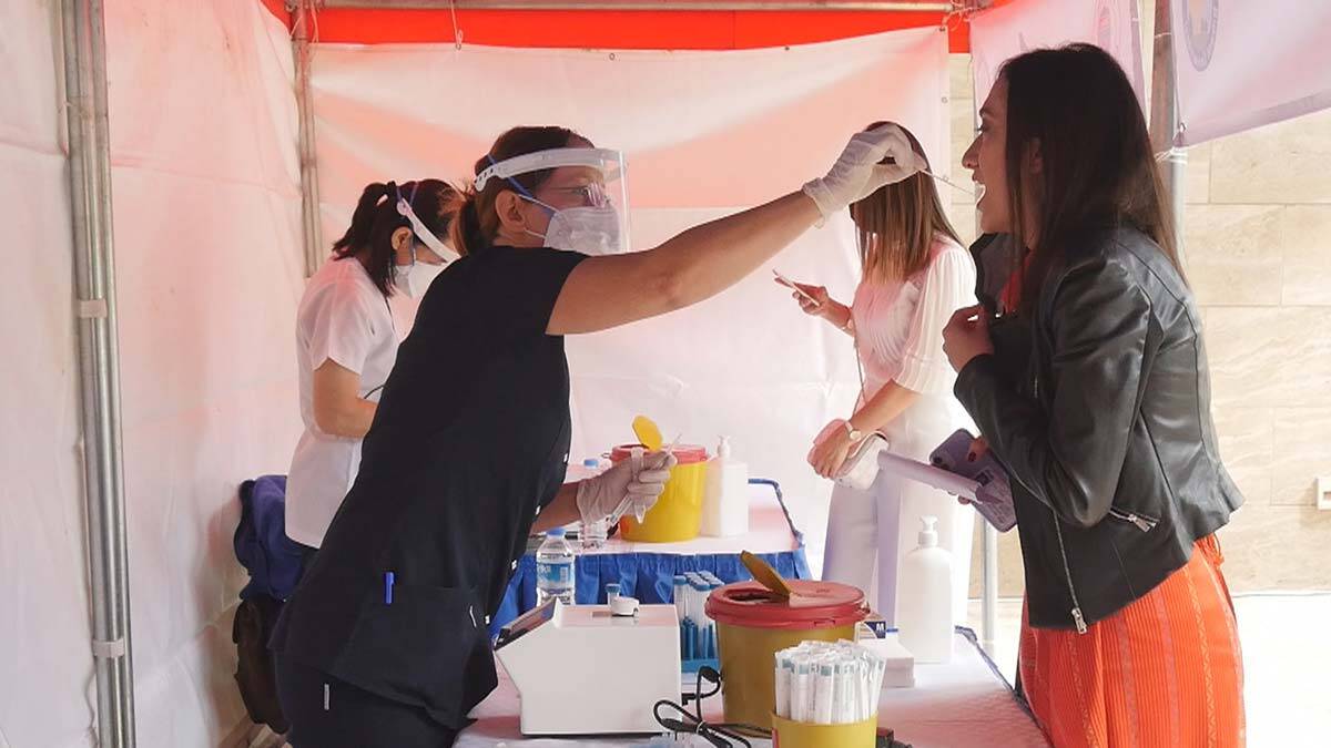 10 Saniyede sonuç veren Covid-19 testi geliştirildi