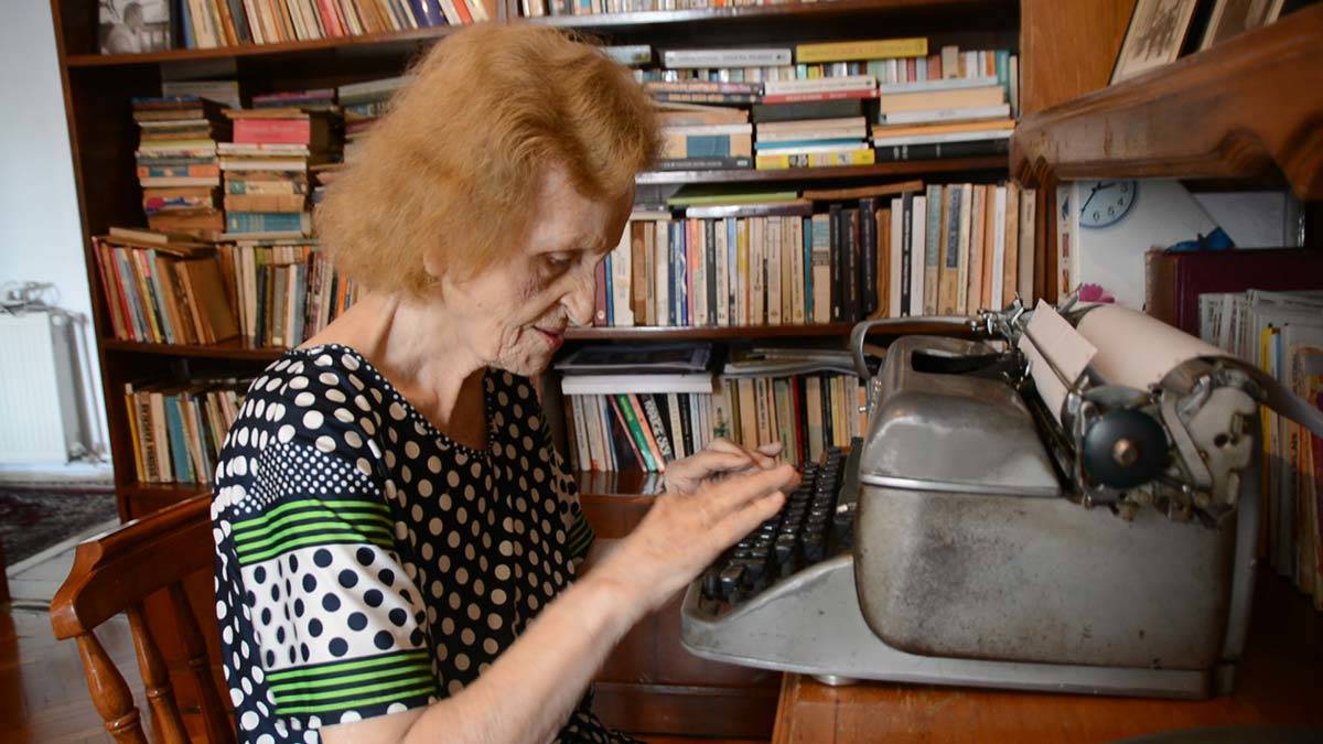 100 yaşında 18'inci kitabını baskıya hazırlıyor