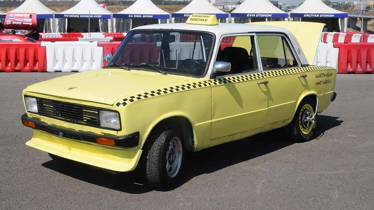 1989 model Serçe sürücüsüz taksi oldu