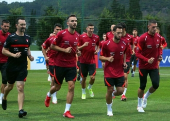 A Milli Takım İspanya'ya gitti