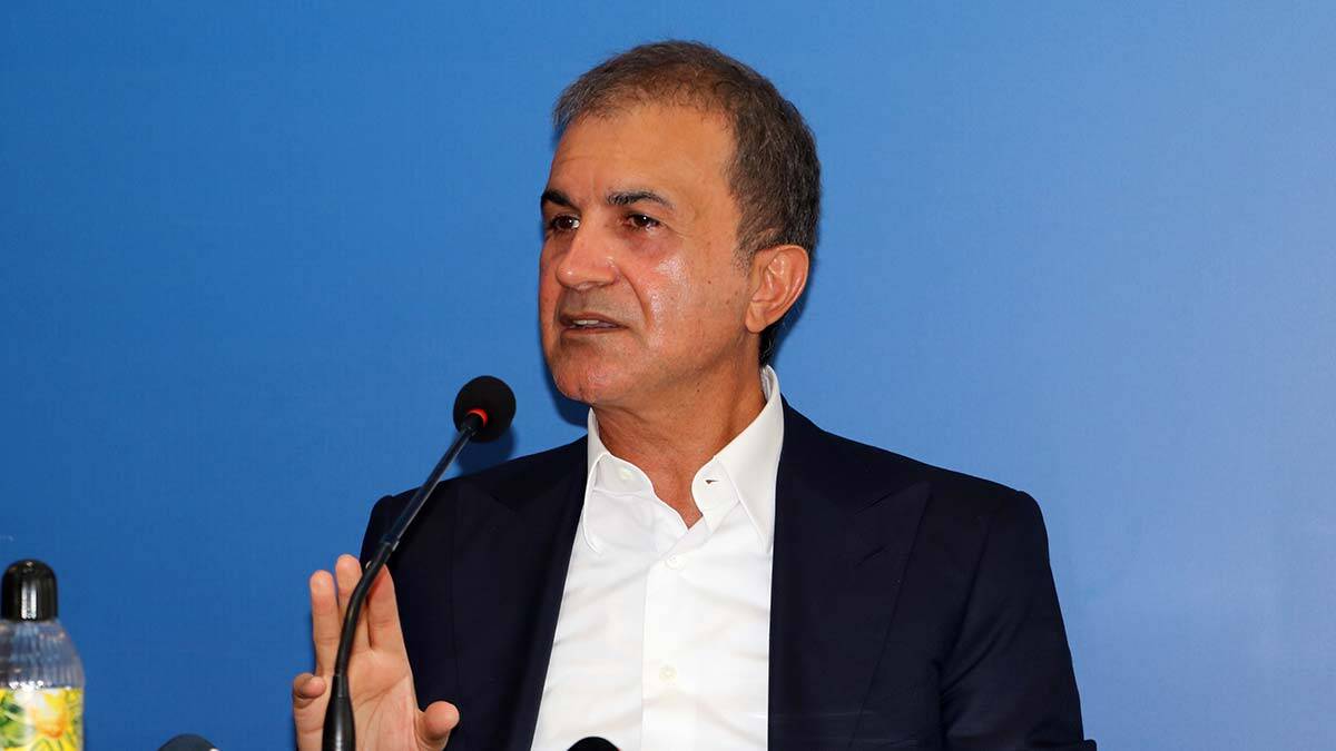 AK Parti Sözcüsü Ömer Çelik'ten laiklik açıklaması