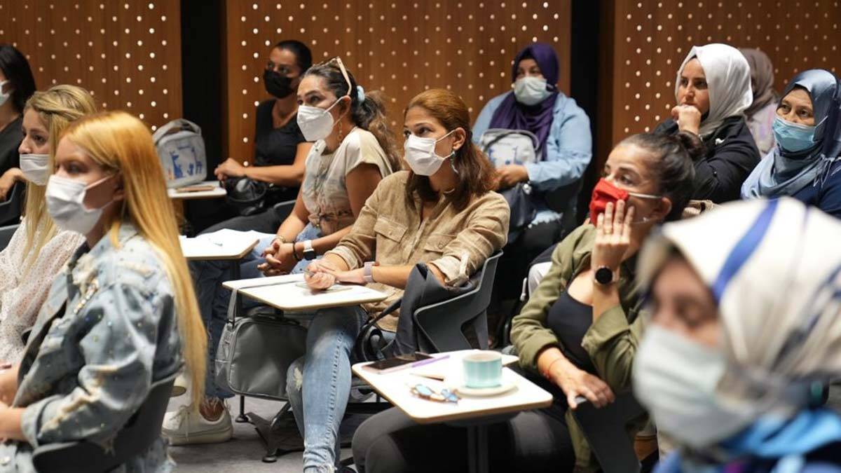 Aile Atölyeleri seminerinde 24 branşta eğitim