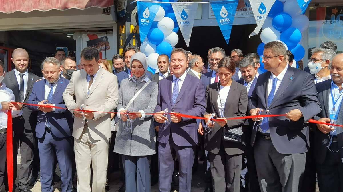 Ali Babacan: Burada demokrasi merkezi açıyoruz