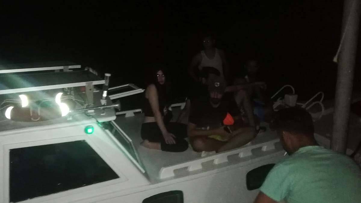 Antalya'da teknede 13 İranlı kaçak göçmen yakalandı