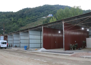 Ayancık Sanayi Sitesi'nde yeni dükkanlar kuruldu