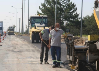 Batıkent Kavşağı'nda yol genişletme çalışması