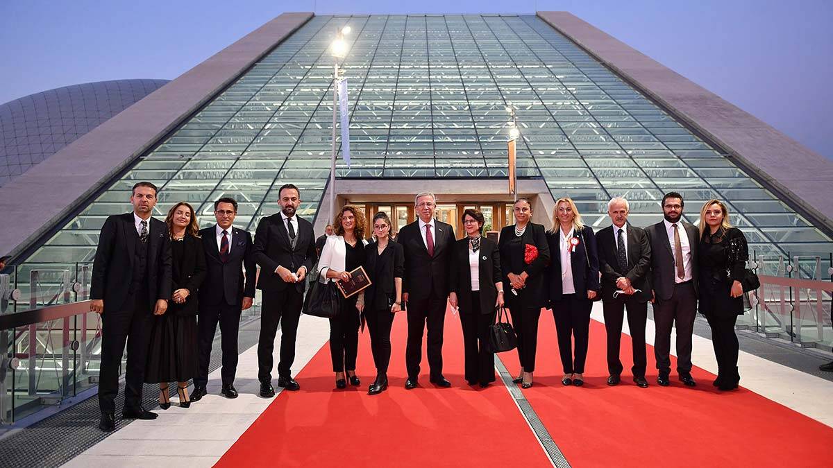Ankara Kent Filarmoni Orkestrası sezonu açtı