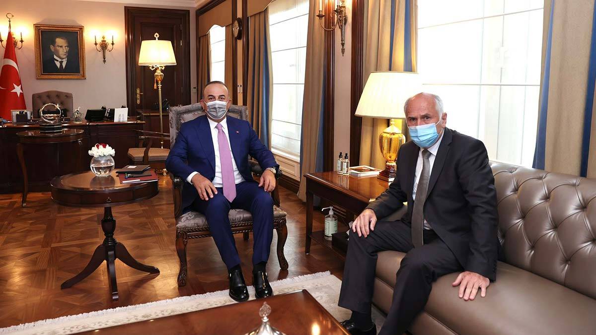 Bakan, AB Komşuluk ve Genişleme Komiseriyle görüştü