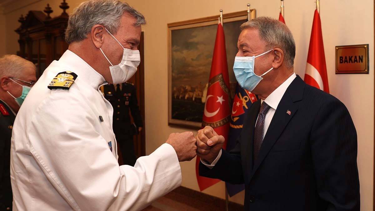 Bakan Akar, NATO Askeri Komite Başkanı ile görüştü