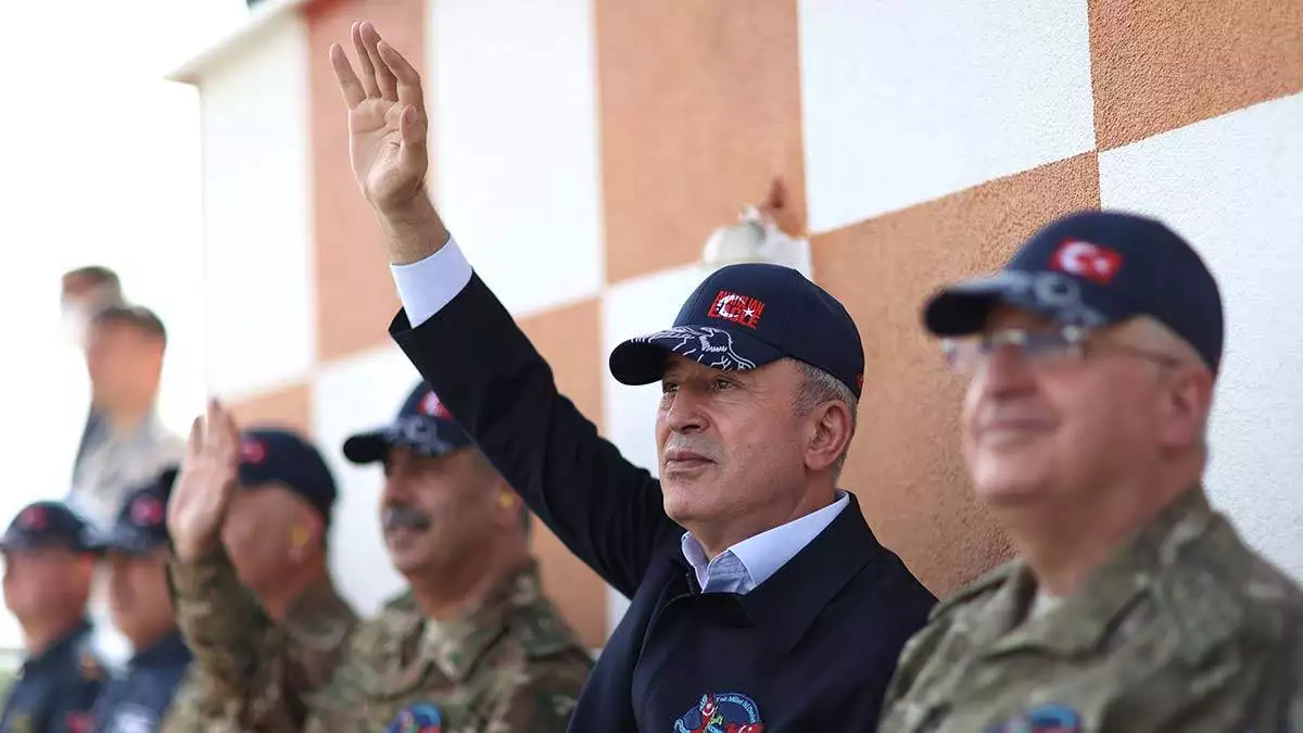 Bakan akar: temennimiz ermenistan'ın ateşkese uyması