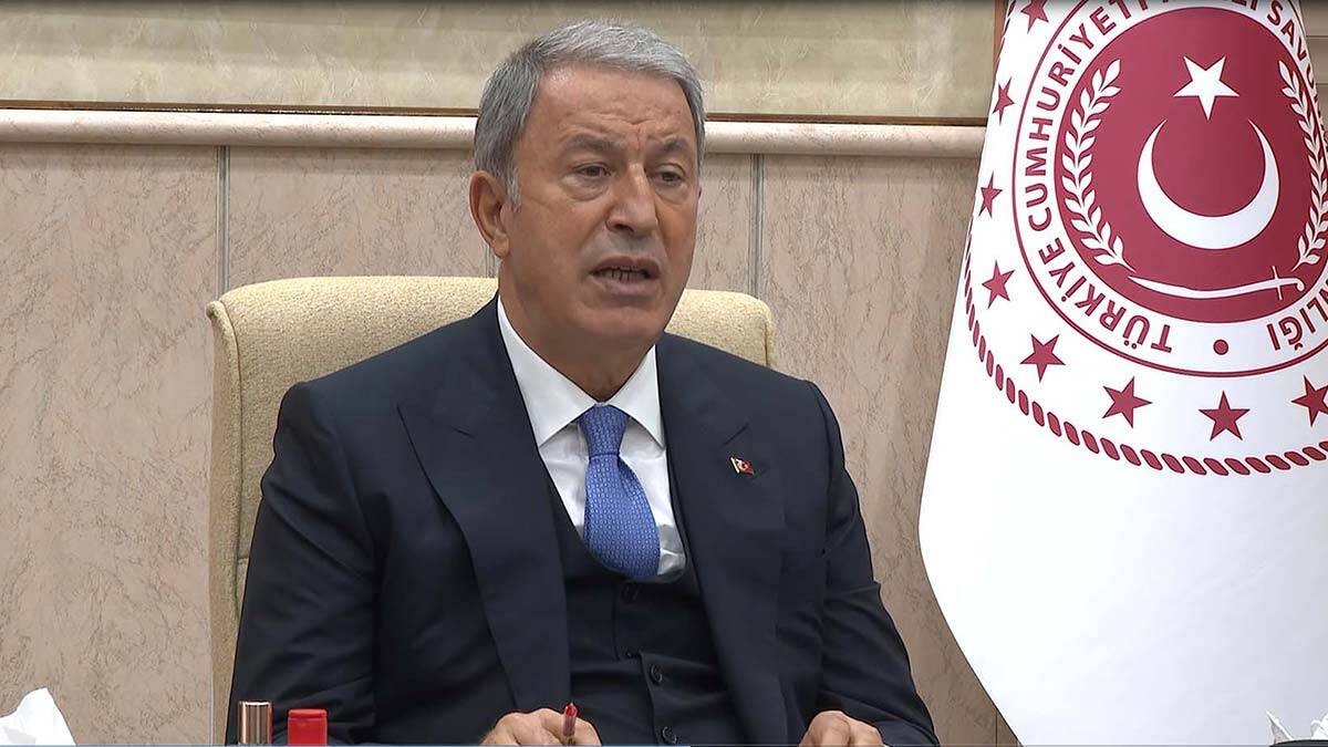 Bakan Akar: YPG tam anlamıyla PKK'nın kendisidir