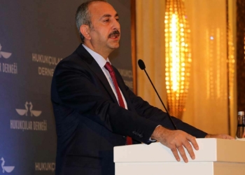 Bakan Gül: Milletimiz ilkel zihniyete prim vermeyecektir
