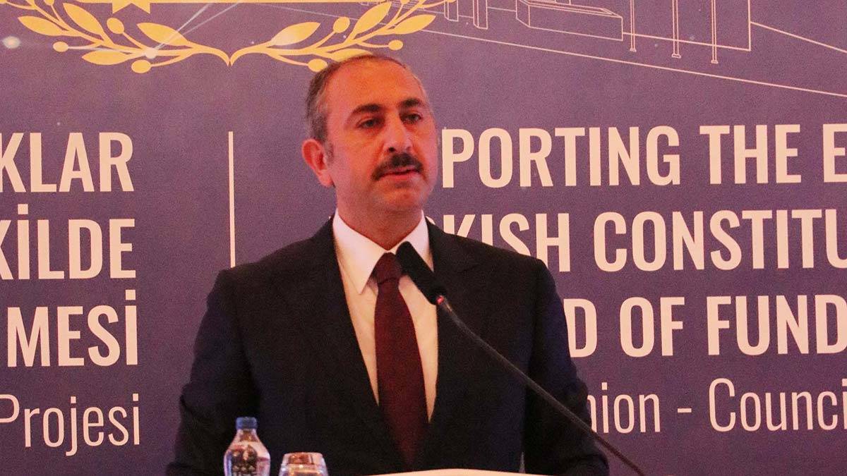 Bakan Gül'den AYM kararları mesajı