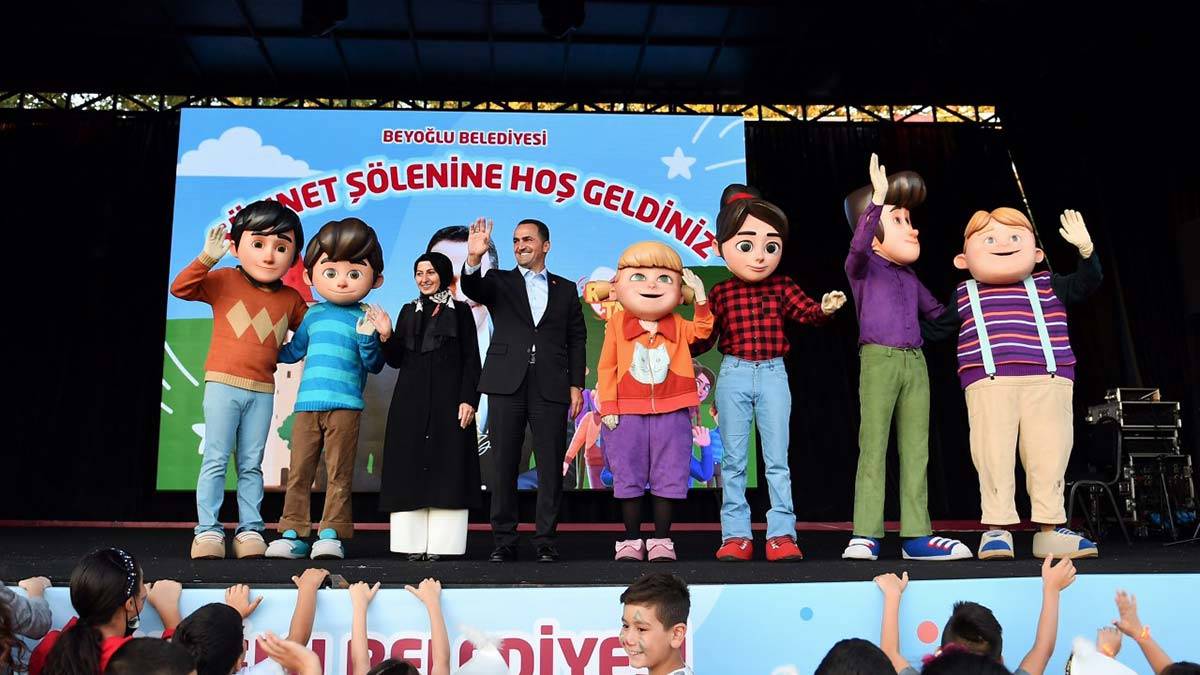 Beyoğlu Belediyesi toplu sünnet şöleni düzenledi